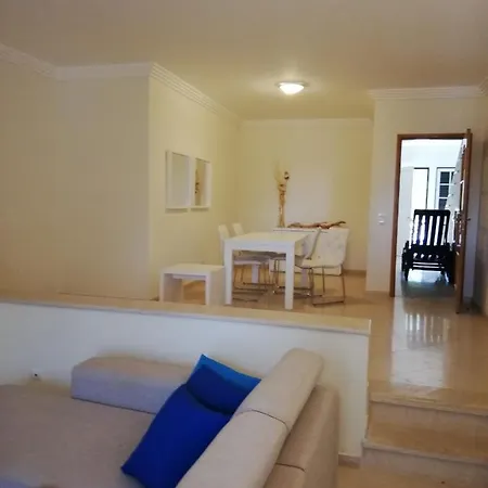 Villa V2 C *