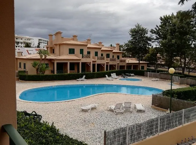 V2 C アルブフェイラ