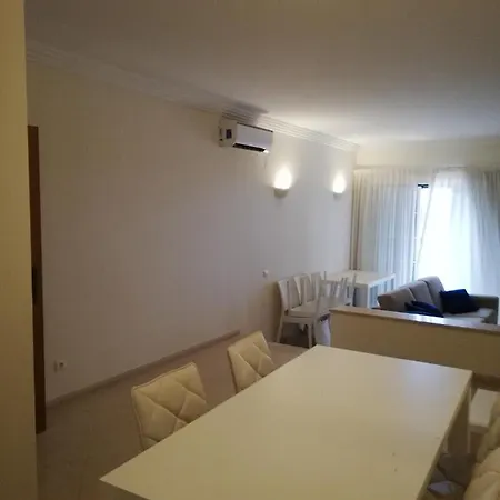 Villa V2 C *
